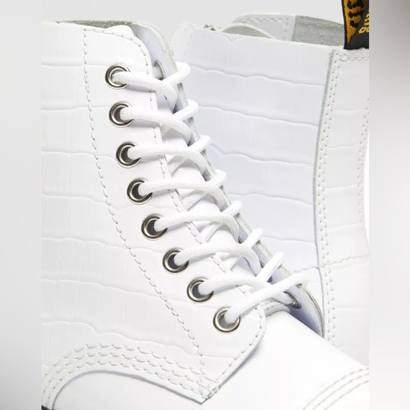 ❤️❤️DR.Martens SINCLAIR PATENT CROC EMBOSS PLATFORM BOOTS size 7❤️❤️ - Picture 4 of 8